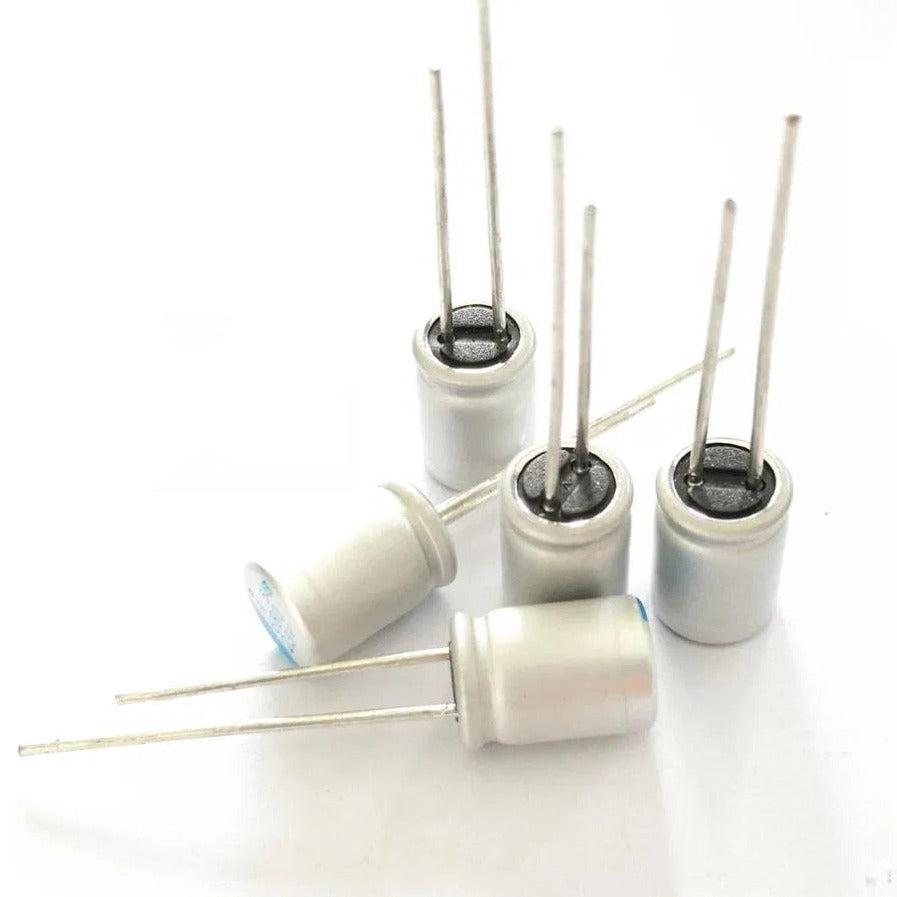 Condensateur alu 820uf 2.5v - 8x12mm